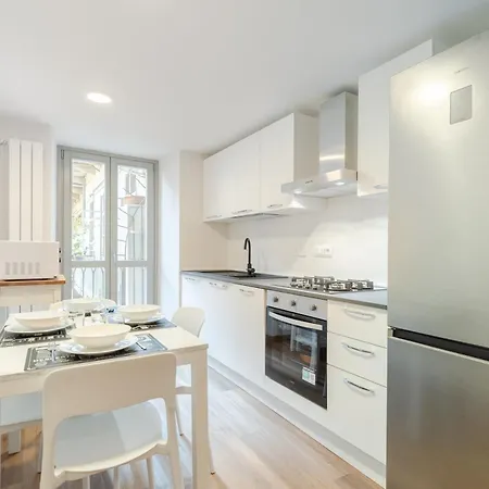 Hostdomus - San Secondo Apartmán