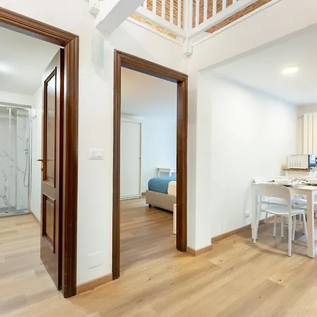 Hostdomus - San Secondo Apartman