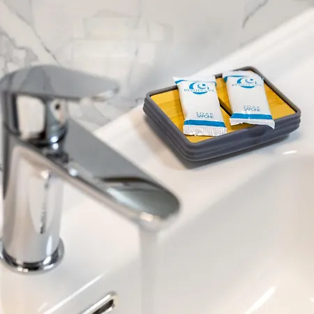 Hostdomus - San Secondo Appartamento *