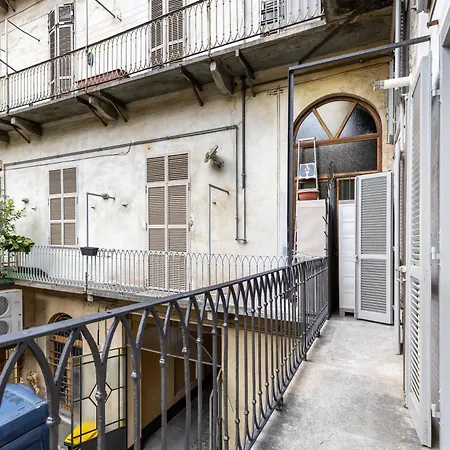Hostdomus - San Secondo * Turin